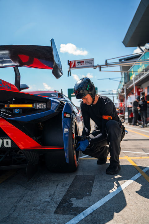 Leipert Motorsport