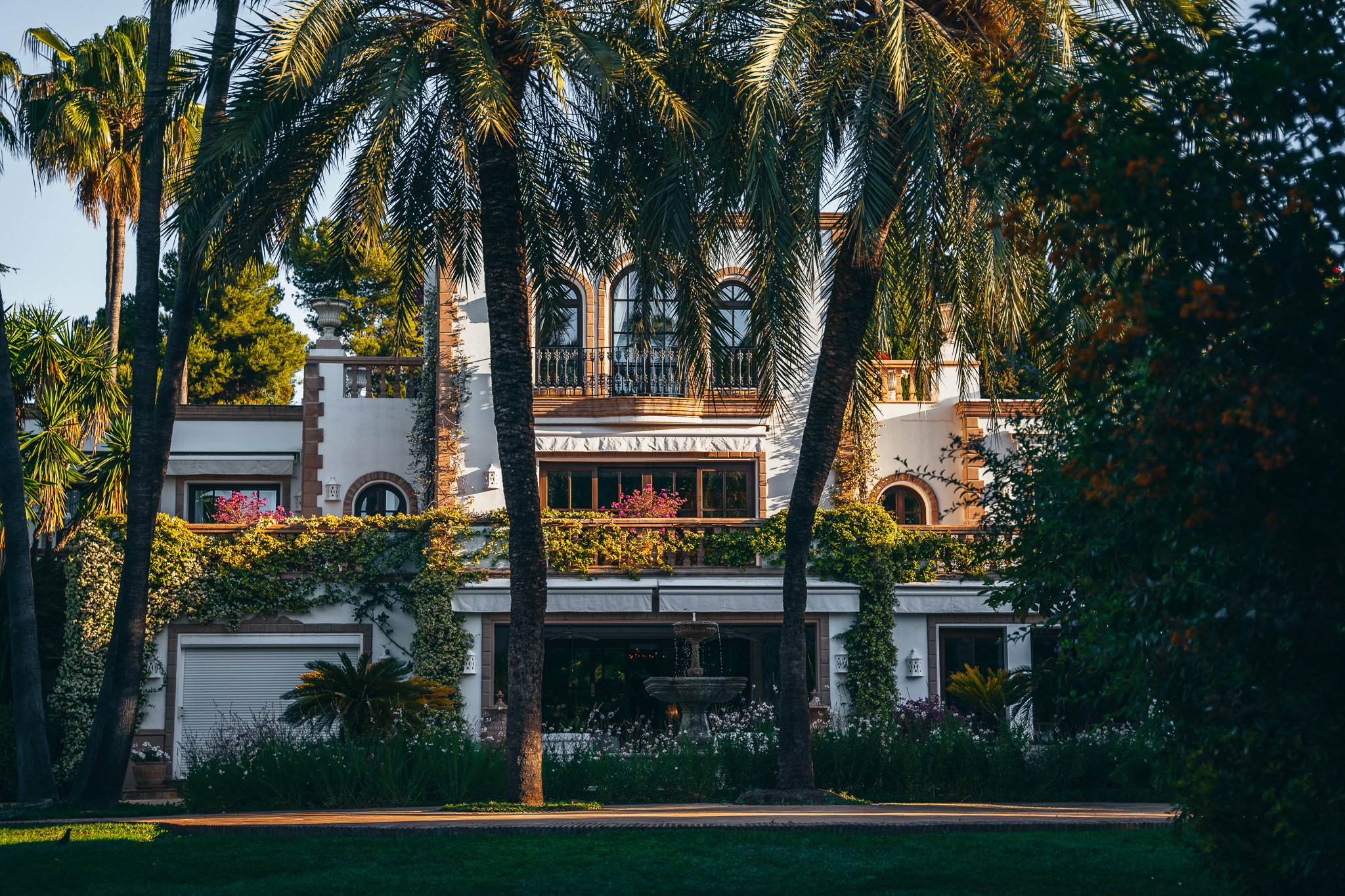 Casa Mil Flores