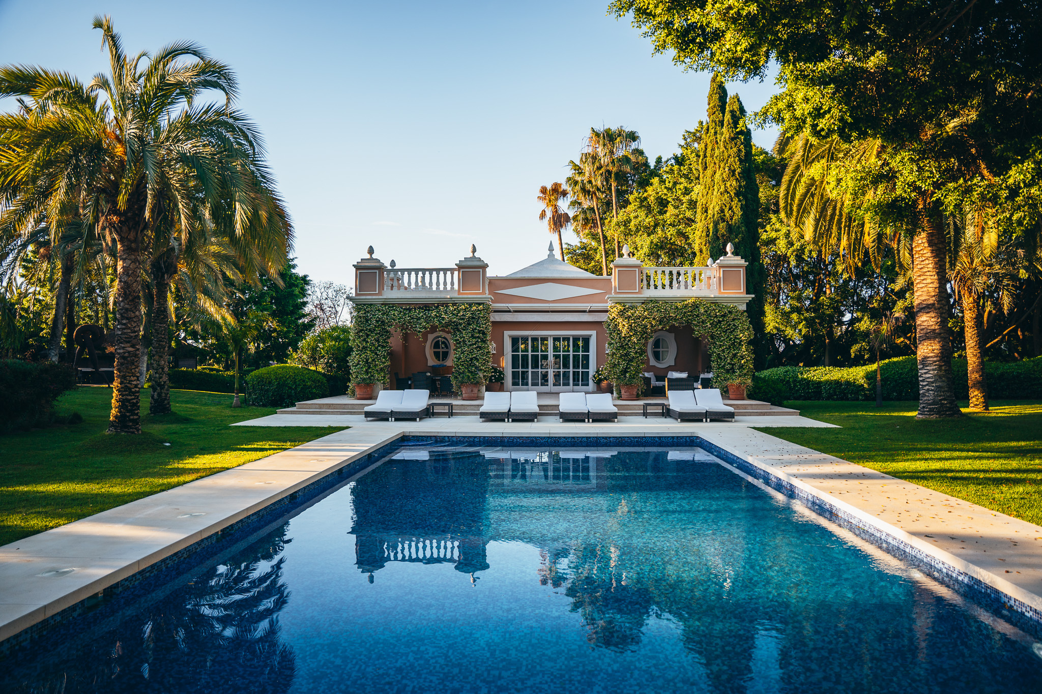 Casa Mil Flores